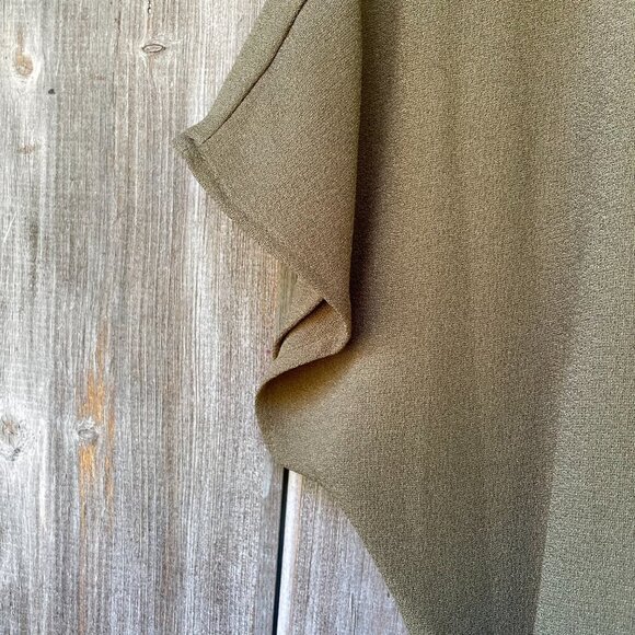 Bobeau Midi Wrap Dress Olive Green Crepe M Classiccore Short Sleeve Preppy VNeck - Picture 6 of 12